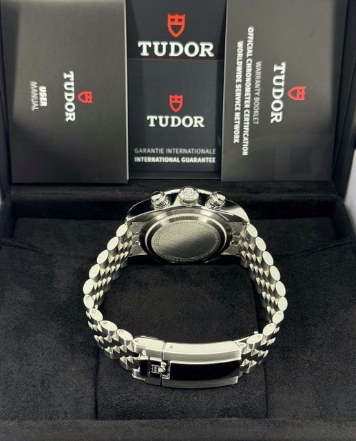 Tudor Black Bay Chrono M79360b-0002 Image 4